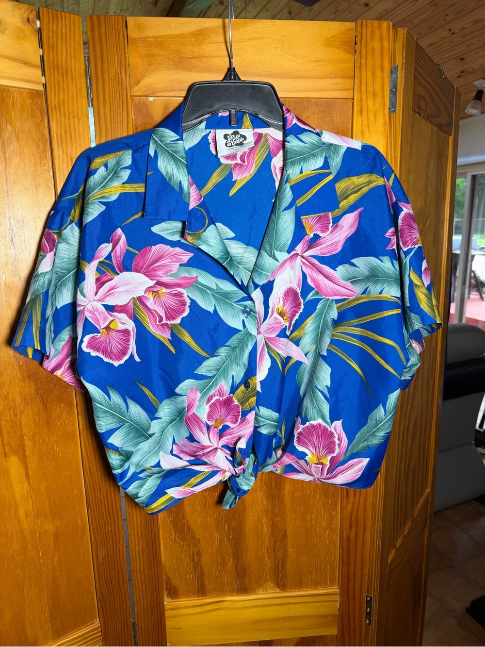 Hilo Hattie Blue Floral Tie-Front Top| Size XL| Made in Hawaii